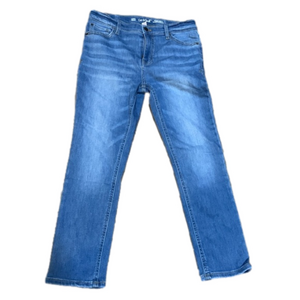 Cat and Jack tapered size 14 ultimate stretch in box 25